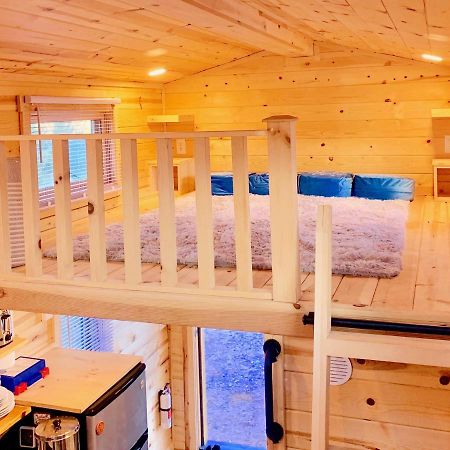 Cute Sedona Green-Certified Cedar Tiny Home 코튼우드 외부 사진