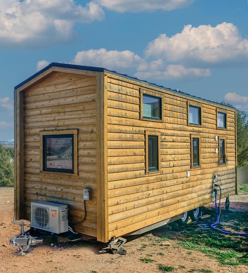 Cute Sedona Green-Certified Cedar Tiny Home 코튼우드 외부 사진
