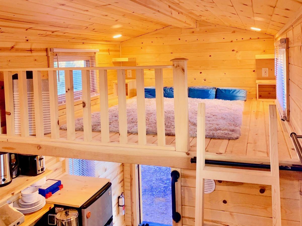 Cute Sedona Green-Certified Cedar Tiny Home 코튼우드 외부 사진